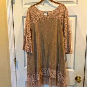 Paisley Vine Tan Top Sz 1XL